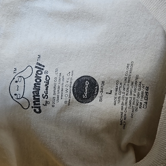 Sanrio Cinnamoroll Cream Color Short Sleeve T-Shirt Size Lg - Picture 6 of 8